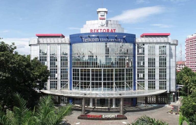 Daftar Prestasi Telkom University